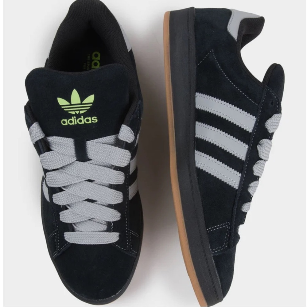 NWT! 90’s Adidas Campus Black and Gray Sneakers with Classic Design